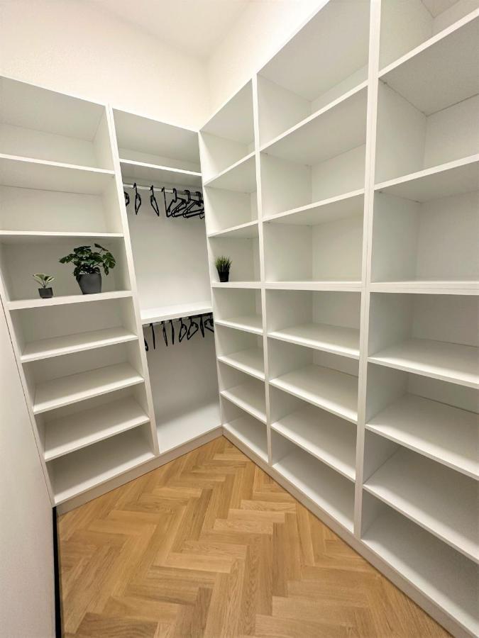 Luxury 100M2 Loft Design-Apartment At Wawel + Netflix Krakow Exterior photo